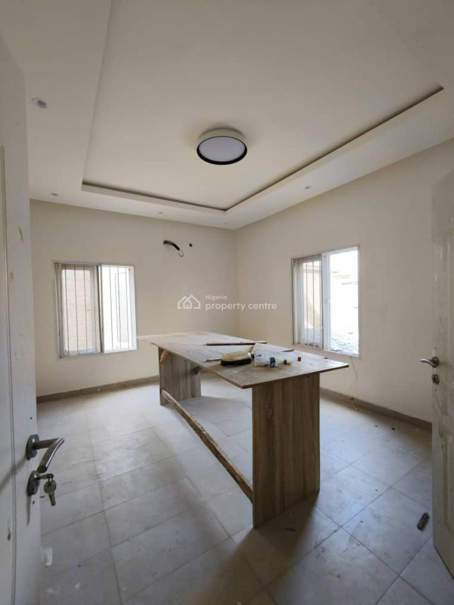 Well Renovated Spacious Self Compound and Self Service 3 Bedroom Apartment, Victoria Island (vi), Lagos, House for Rent