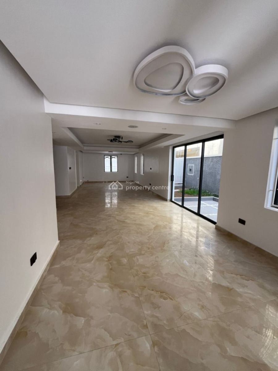 Luxury 5 Bedroom Mansion with 3rooms Bq & Chalet in a Gated Community, Off Admiralty Way, Lekki Phase 1, Lekki, Lagos, Detached Duplex for Sale