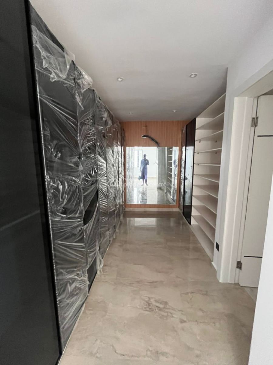 Luxury 5 Bedroom Mansion with 3rooms Bq & Chalet in a Gated Community, Off Admiralty Way, Lekki Phase 1, Lekki, Lagos, Detached Duplex for Sale