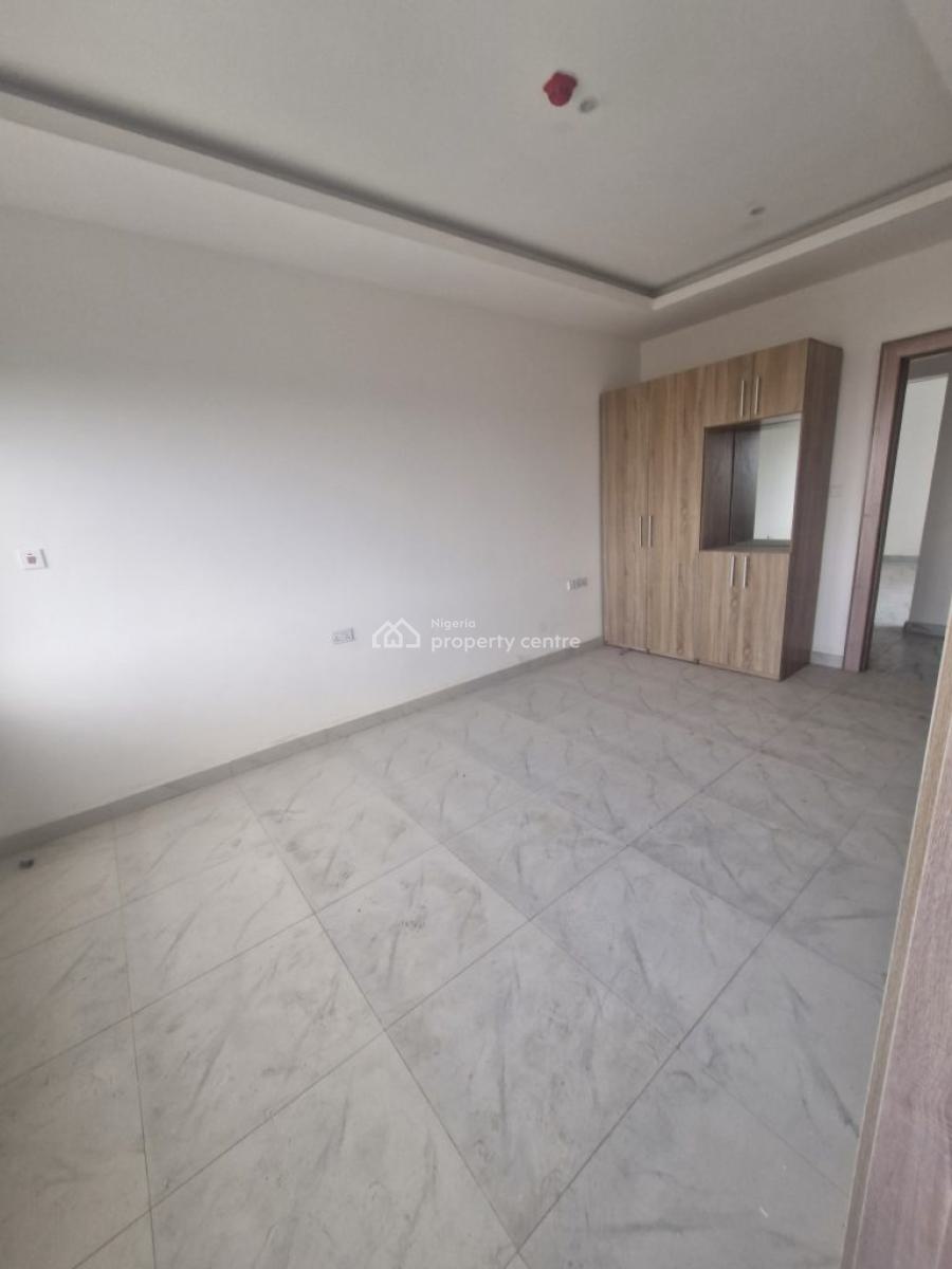 Exquisite 3 Bedroom Apartment with Bq, Lekki Phase 1, Lekki, Lagos, Flat / Apartment for Sale