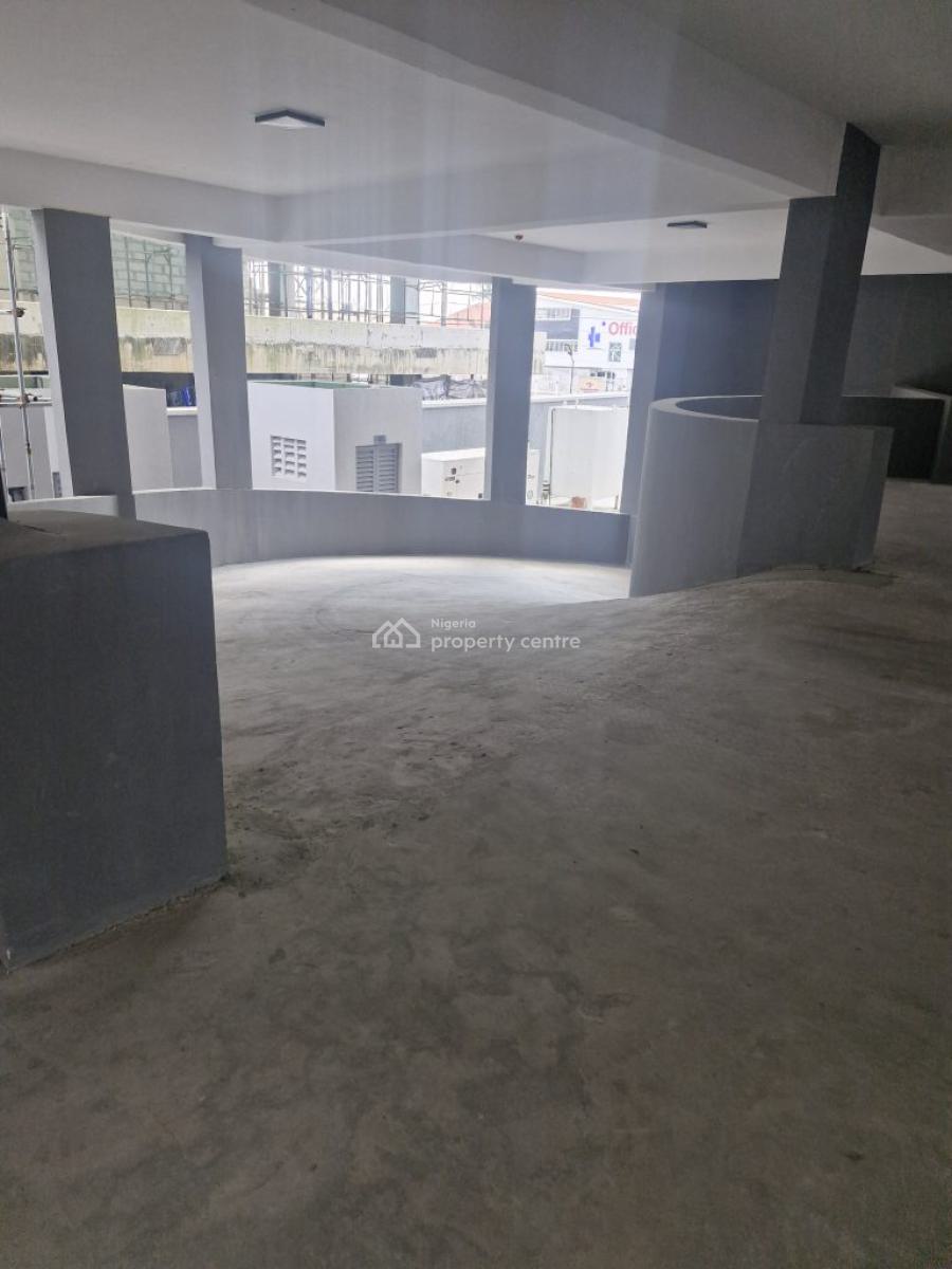 Exquisite 3 Bedroom Apartment with Bq, Lekki Phase 1, Lekki, Lagos, Flat / Apartment for Sale