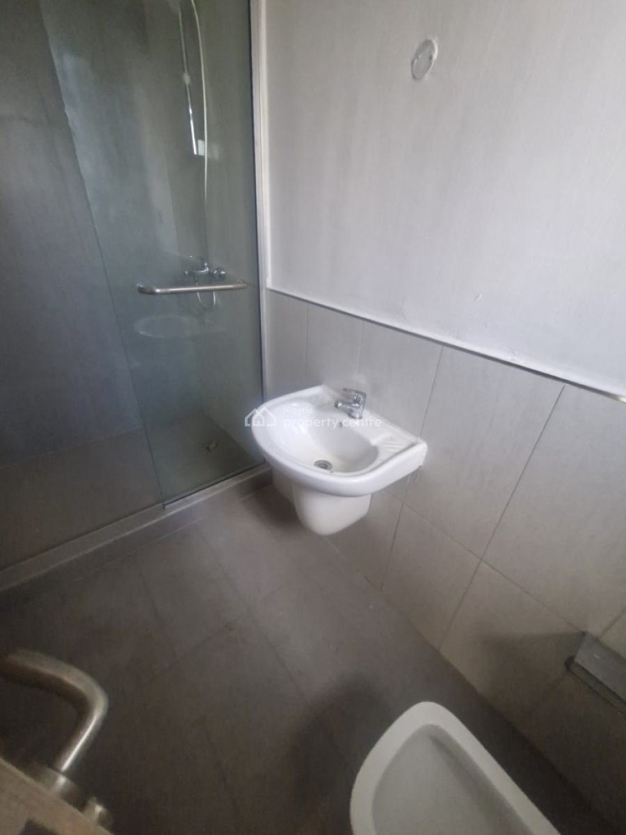 Exquisite 3 Bedroom Apartment with Bq, Lekki Phase 1, Lekki, Lagos, Flat / Apartment for Sale