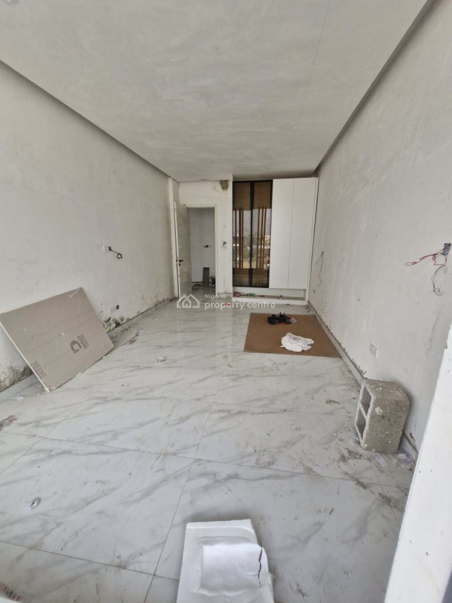 Luxurious 2 Bedroom Apartment with Pool, Lekki Phase 1, Lekki, Lagos, Flat / Apartment for Sale