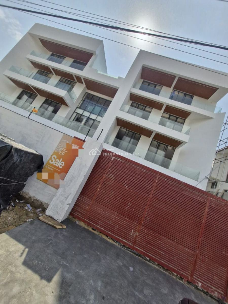 Luxurious 2 Bedroom Apartment with Pool, Lekki Phase 1, Lekki, Lagos, Flat / Apartment for Sale