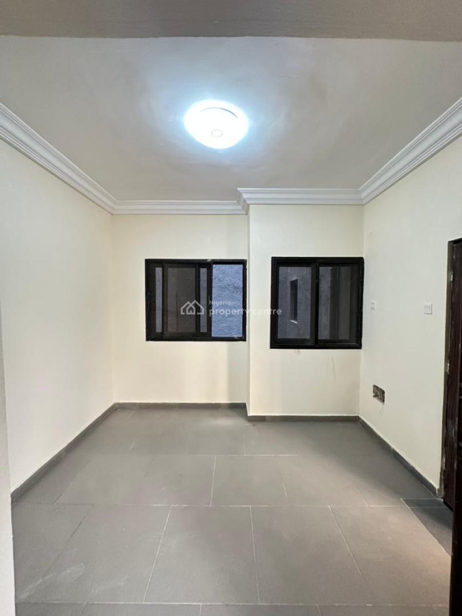 Exclusive 3 Bedroom Apartment, Lekki Phase 1, Lekki, Lagos, Flat / Apartment for Rent