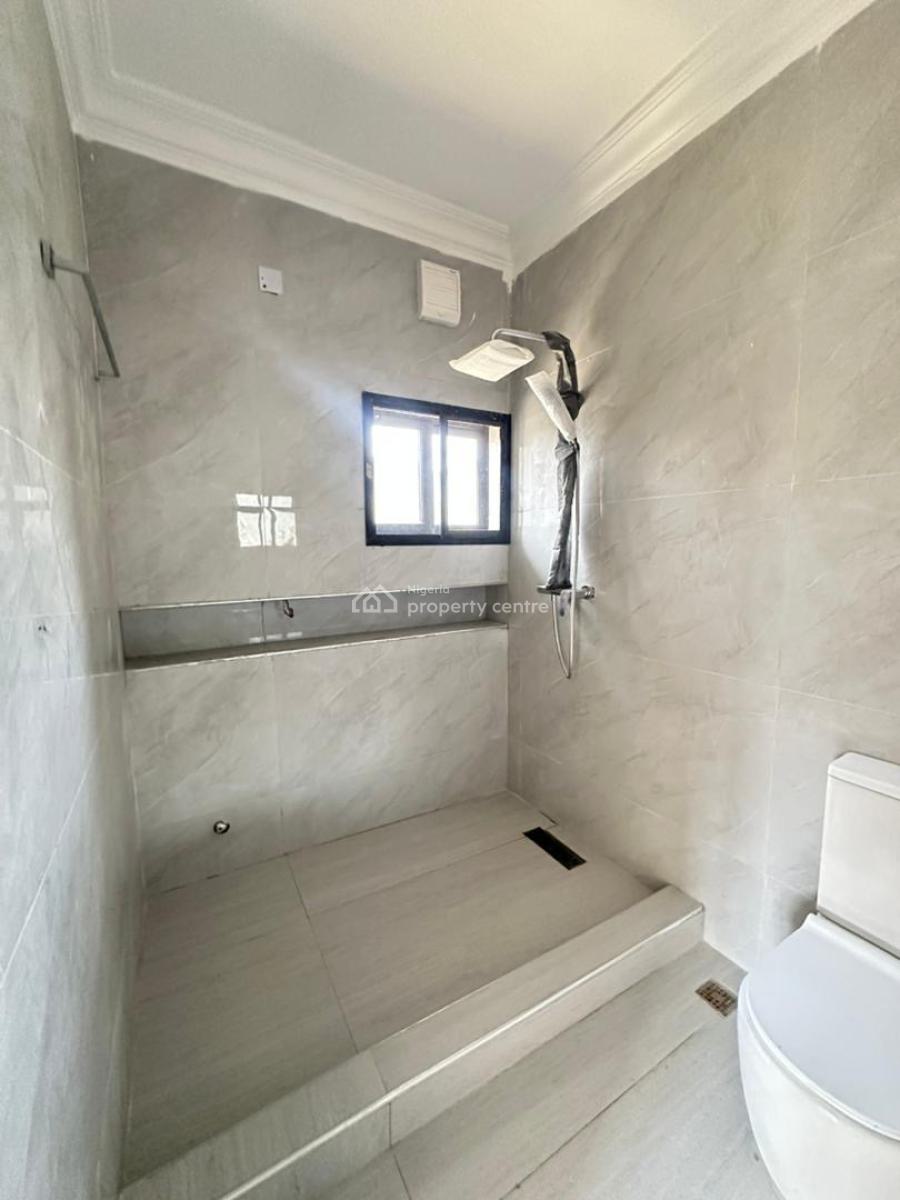 Exclusive 3 Bedroom Apartment, Lekki Phase 1, Lekki, Lagos, Flat / Apartment for Rent