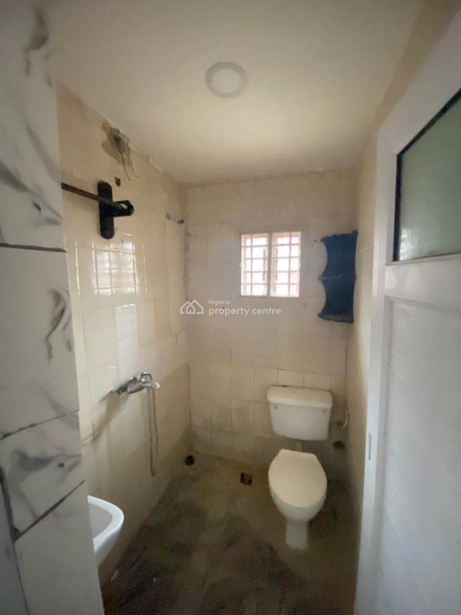 Sharp 2 Bedrooms Apartment, By Ogidan, Sangotedo, Ajah, Lagos, Flat / Apartment for Rent