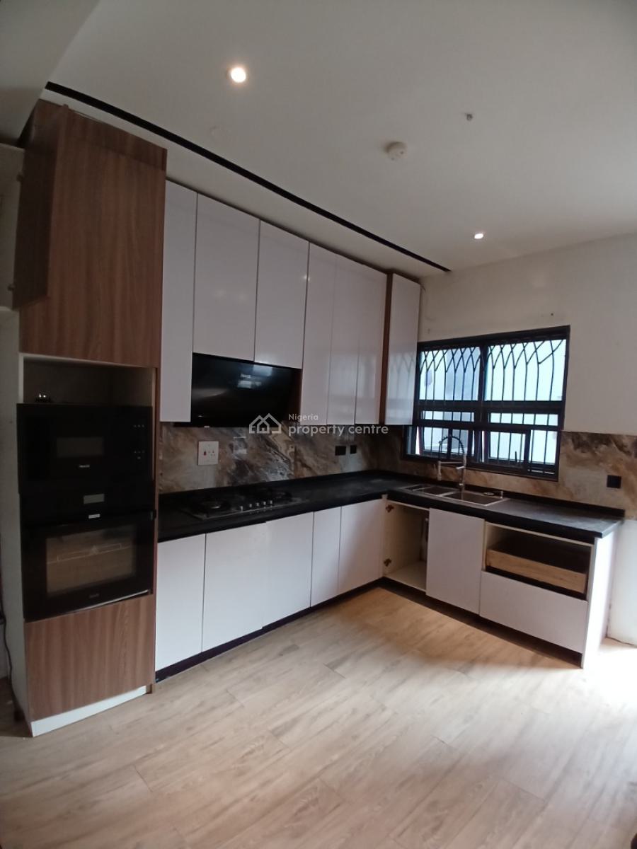 Under Renovation, 4 Bedroom Terrace Duplex with 1 Room Bq, Diplomatic Zone, Guzape District, Abuja, Terraced Duplex for Rent