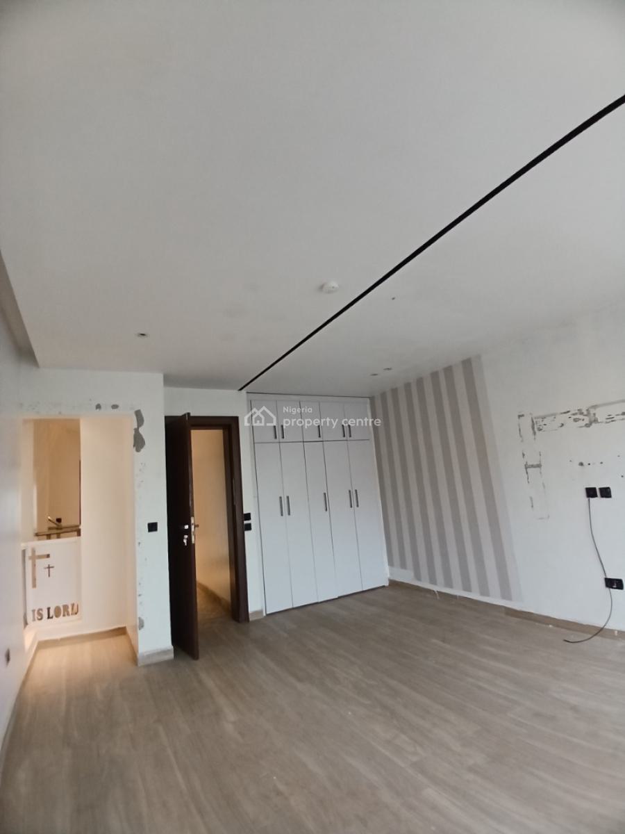 Under Renovation, 4 Bedroom Terrace Duplex with 1 Room Bq, Diplomatic Zone, Guzape District, Abuja, Terraced Duplex for Rent