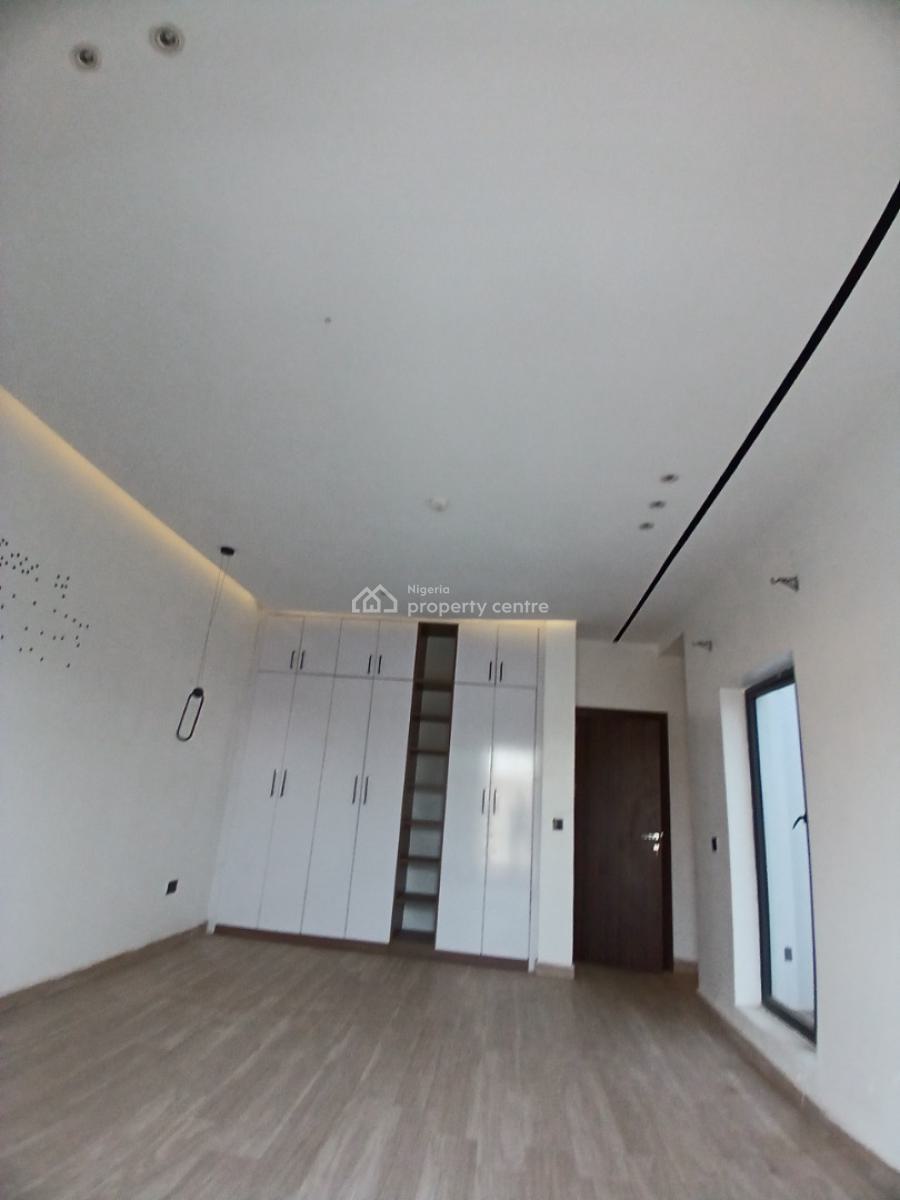 Under Renovation, 4 Bedroom Terrace Duplex with 1 Room Bq, Diplomatic Zone, Guzape District, Abuja, Terraced Duplex for Rent