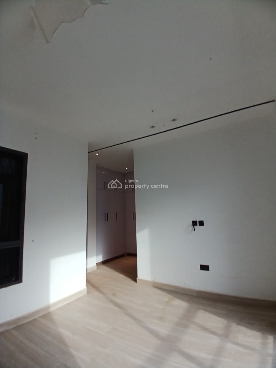 Under Renovation, 4 Bedroom Terrace Duplex with 1 Room Bq, Diplomatic Zone, Guzape District, Abuja, Terraced Duplex for Rent