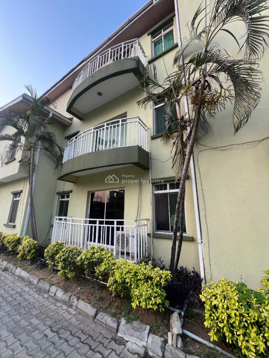 Spacious & Very Clean Commercial Property/office Space on a Major Road, Lekki Phase 1, Lekki, Lagos, Office Space for Rent