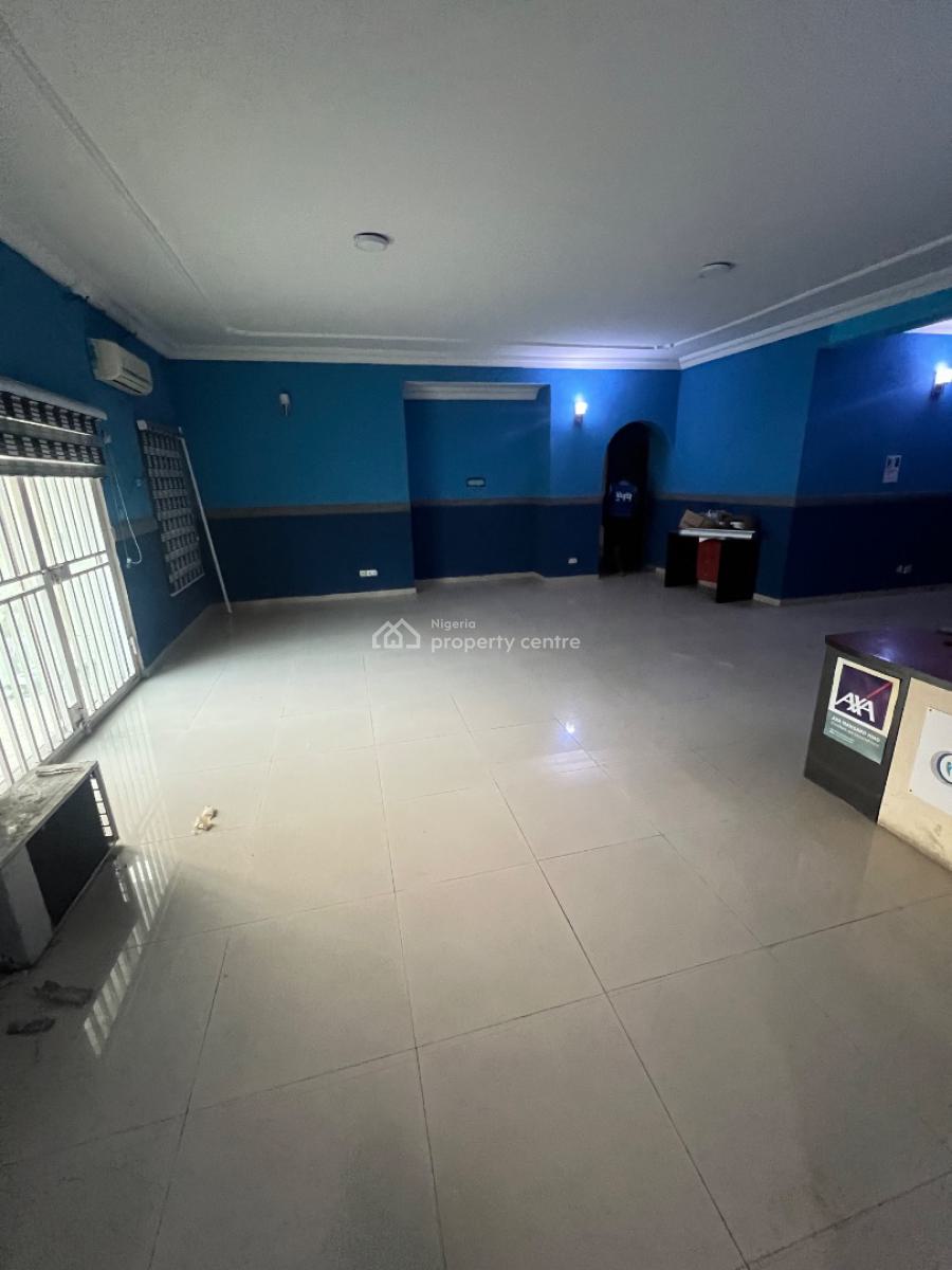 Spacious & Very Clean Commercial Property/office Space on a Major Road, Lekki Phase 1, Lekki, Lagos, Office Space for Rent