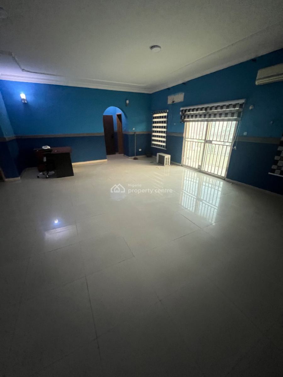 Spacious & Very Clean Commercial Property/office Space on a Major Road, Lekki Phase 1, Lekki, Lagos, Office Space for Rent