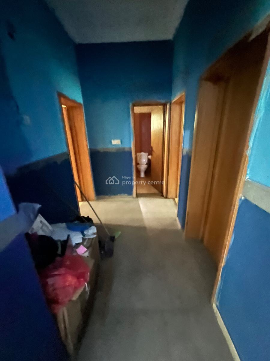 Spacious & Very Clean Commercial Property/office Space on a Major Road, Lekki Phase 1, Lekki, Lagos, Office Space for Rent