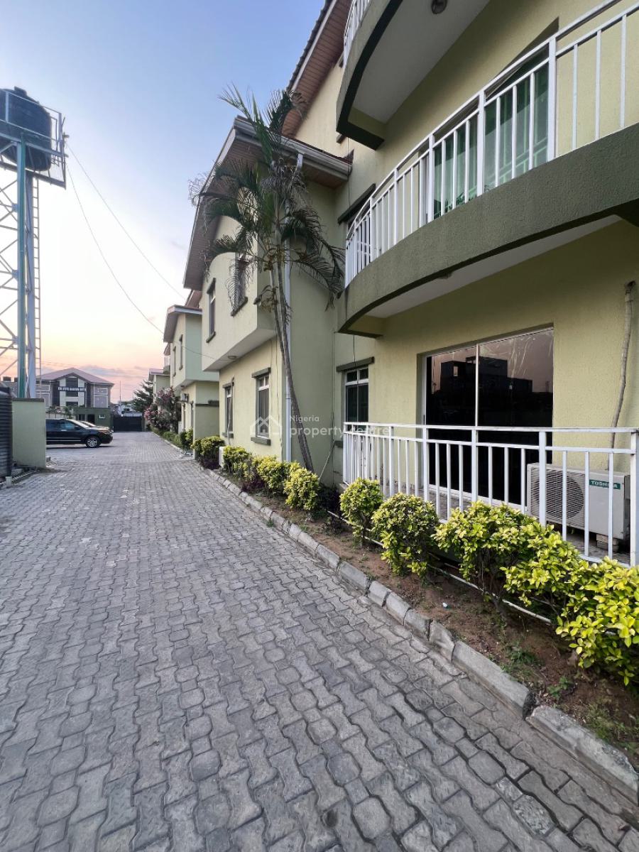 Spacious & Very Clean Commercial Property/office Space on a Major Road, Lekki Phase 1, Lekki, Lagos, Office Space for Rent