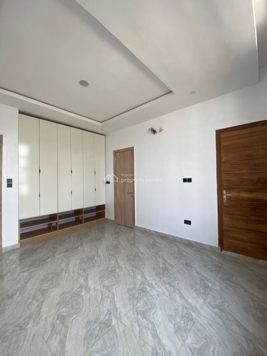 2 Bedroom Apartment with Pool, Gym, Ikota, Lekki, Lagos, Flat / Apartment for Sale