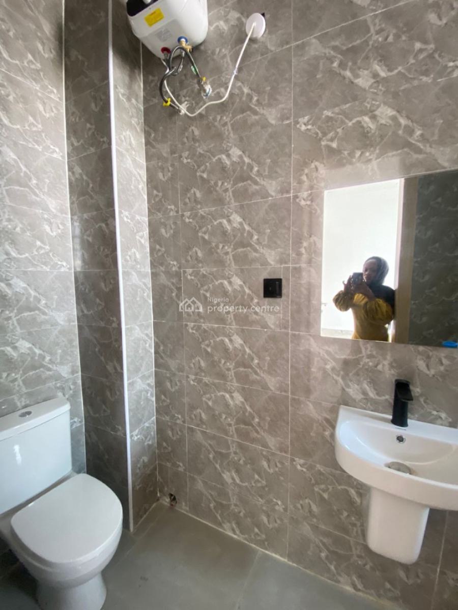 2 Bedroom Apartment with Pool, Gym, Ikota, Lekki, Lagos, Flat / Apartment for Sale