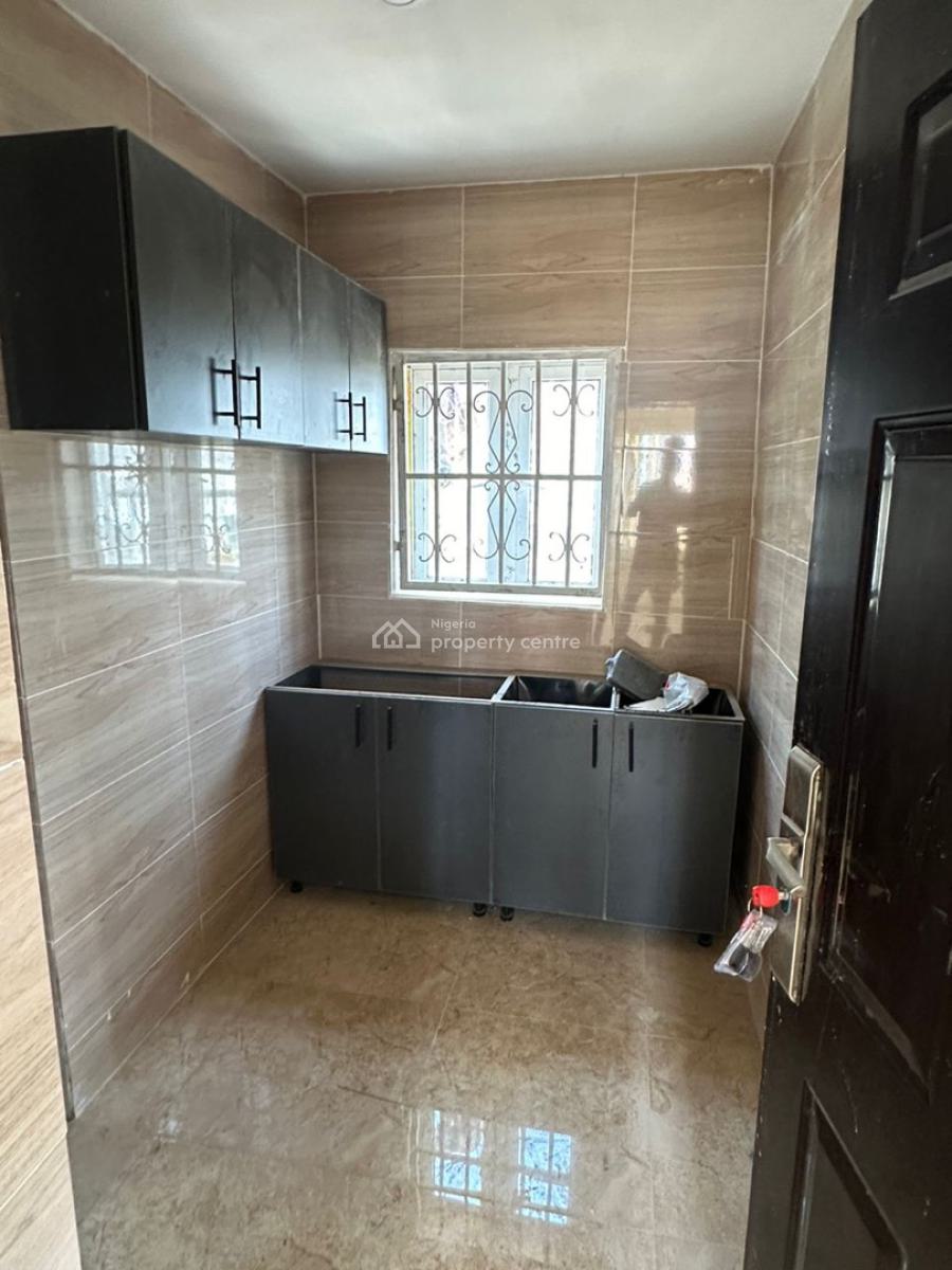 Newly Built 2 Bedrooms Apartment, Vio Junction, Mabushi, Abuja, House for Rent