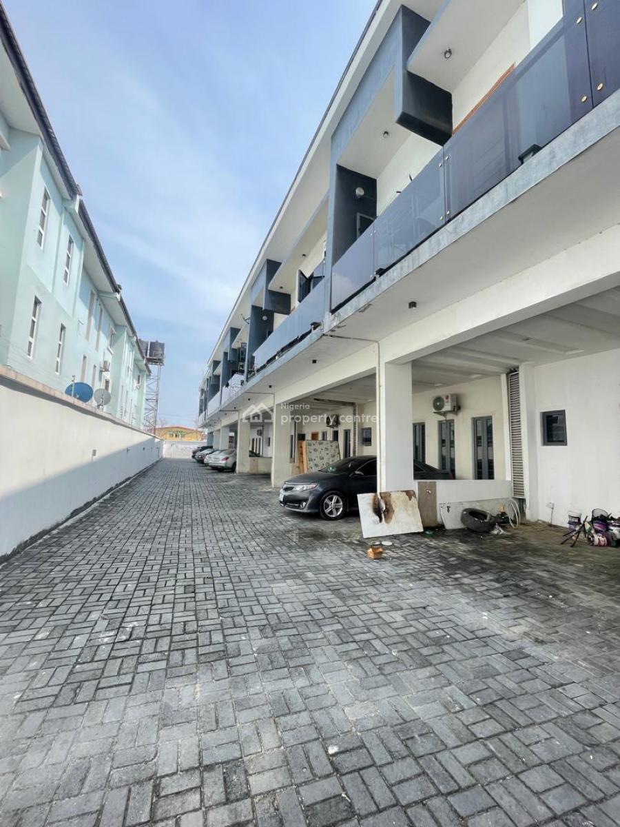 Standard Room and Parlor Available Very Spacious Open Plan Kitchen, Lekki Conservation Road, Lekki, Lagos, Mini Flat (room and Parlour) for Rent