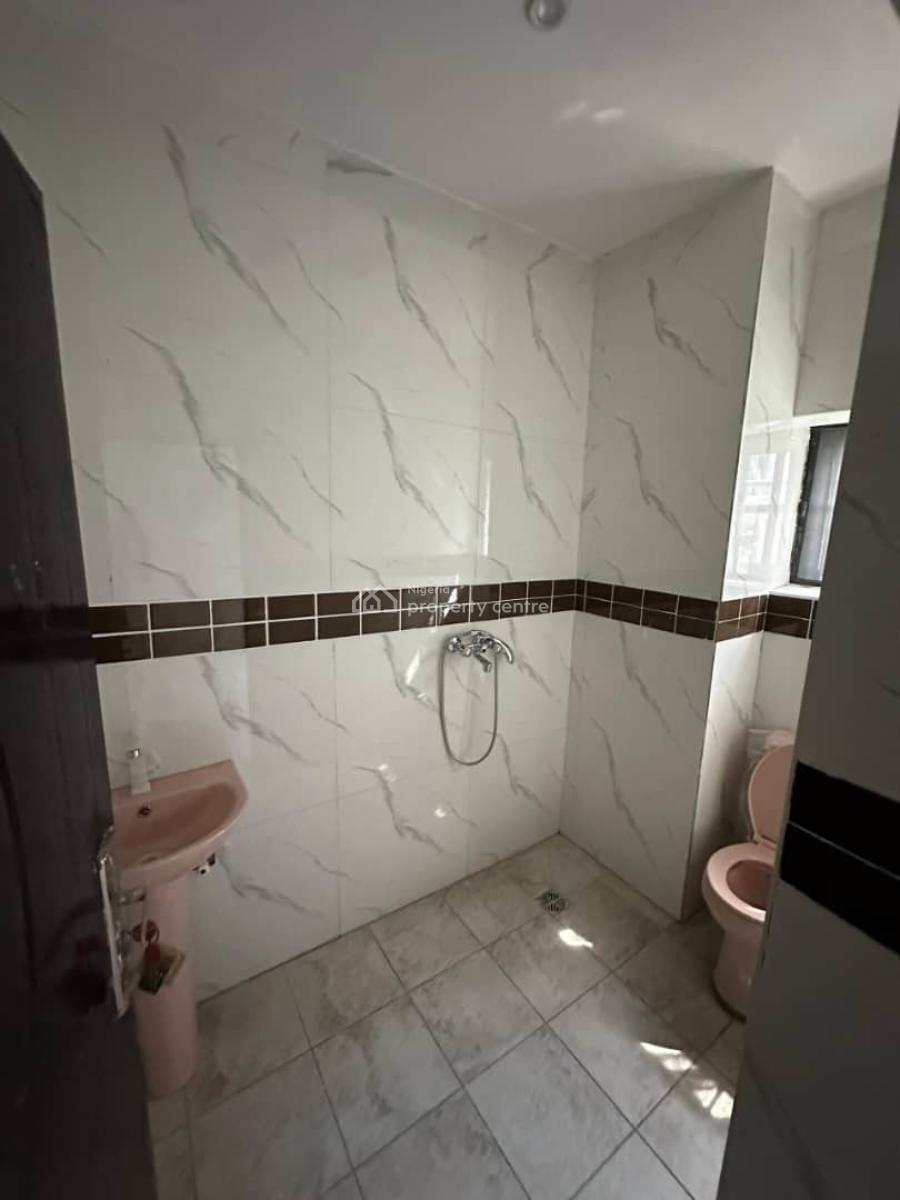 Standard 3 Bedroom Apartment, Ikota, Lekki, Lagos, Flat / Apartment for Rent