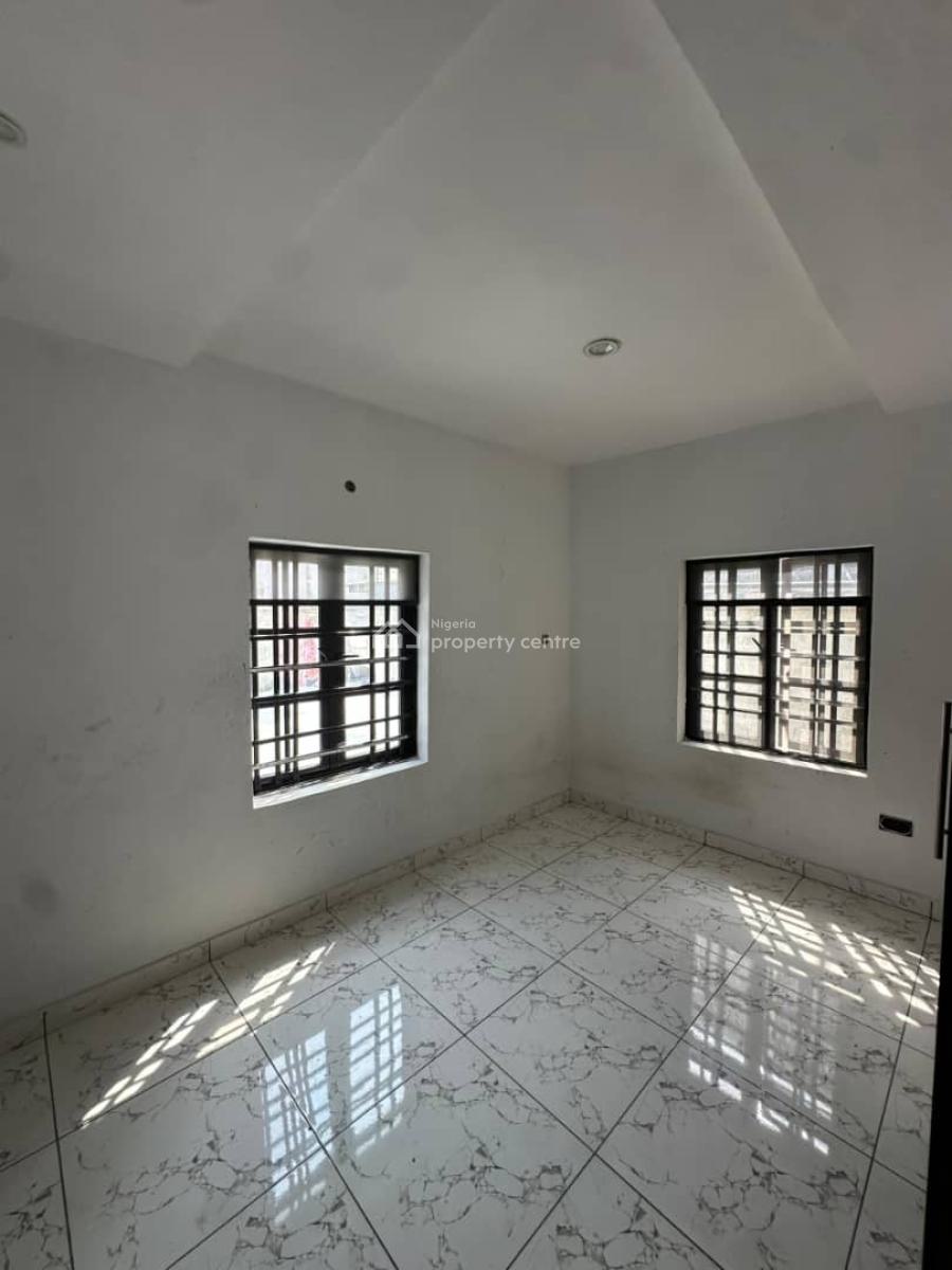 Standard 3 Bedroom Apartment, Ikota, Lekki, Lagos, Flat / Apartment for Rent