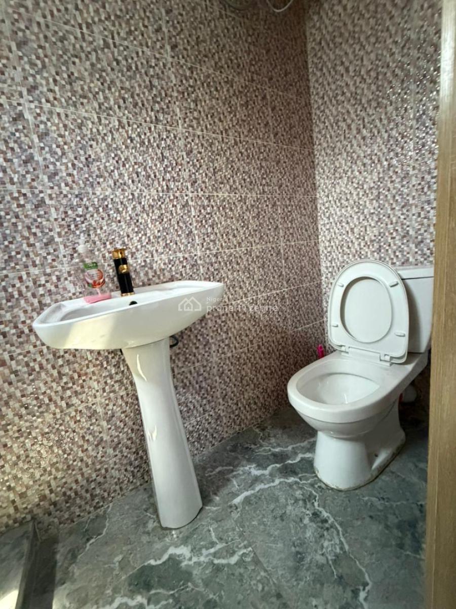 Fully Furnished 2 Bedrooms Penthouse with Modern Amenities, Chevron, Lekki, Lagos, House for Sale