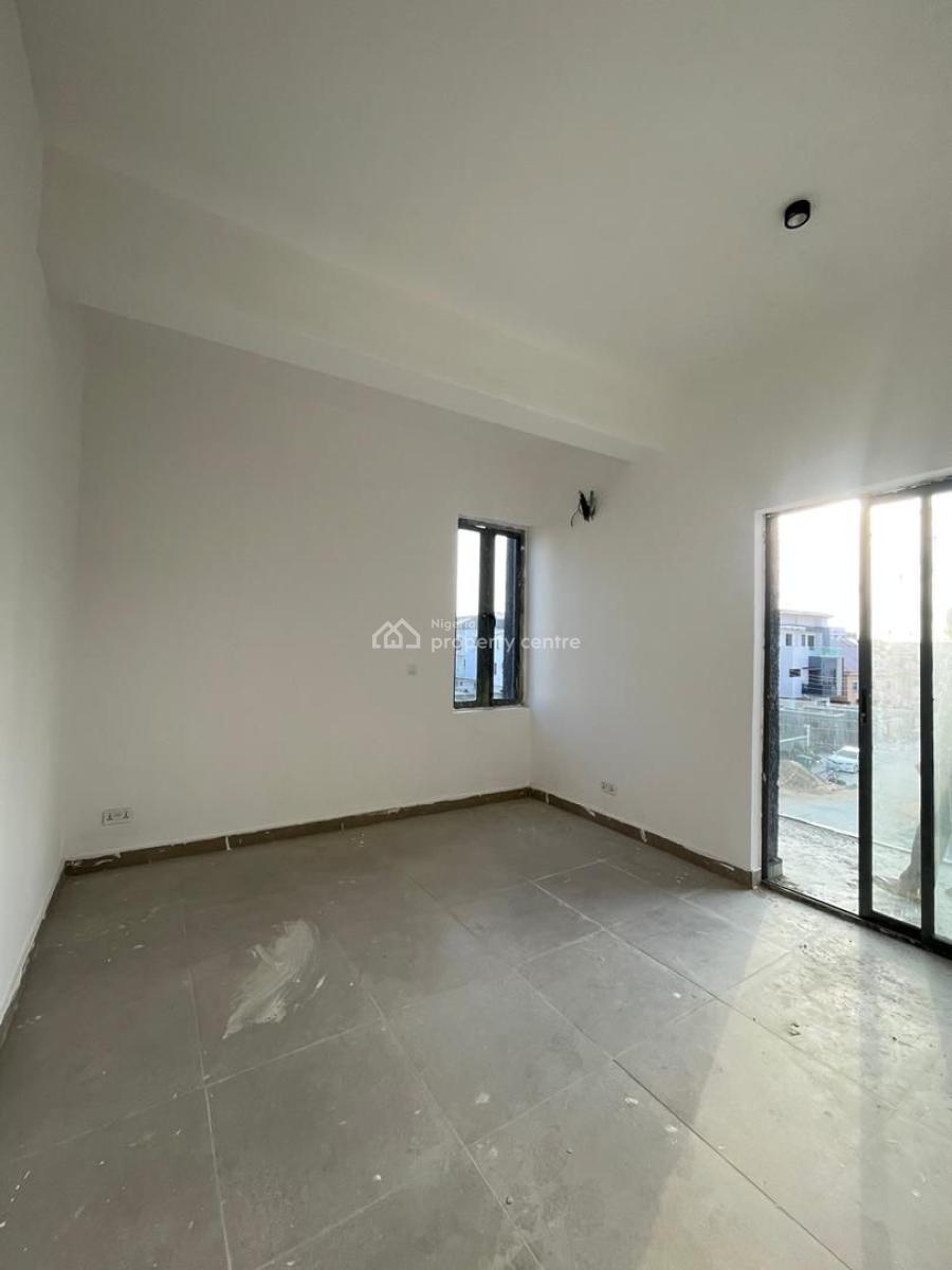 Capacious  3 Bedroom Apartments with Pool & Elevator., Ikate, Ikate, Lekki, Lagos, Block of Flats for Sale