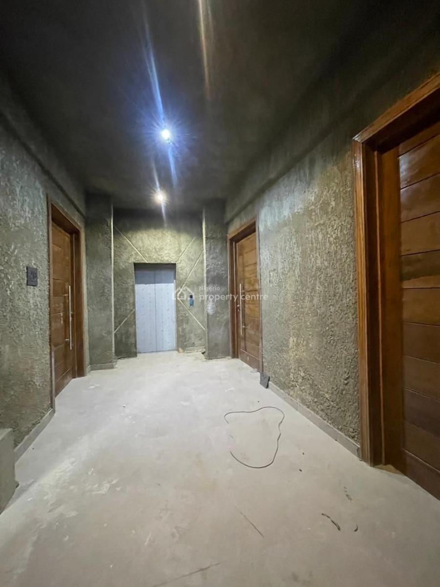 Capacious  3 Bedroom Apartments with Pool & Elevator., Ikate, Ikate, Lekki, Lagos, Block of Flats for Sale