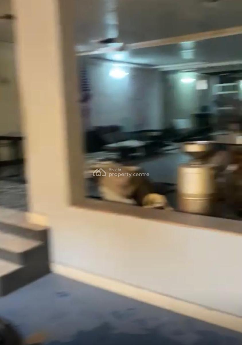 Serviced 250sqm Open Plan Commercial Space Suitable for Showroom, Victoria Island (vi), Lagos, Commercial Property for Rent