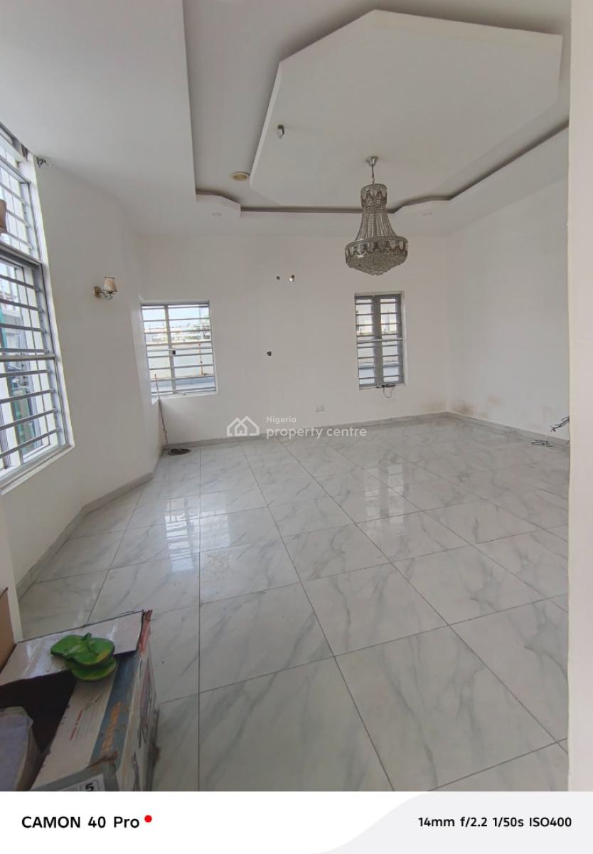 a Very Big Massive 5 Bedroom Duplex Duplex, Royal Pine Gate 1, Lekki, Lagos, Detached Duplex for Rent