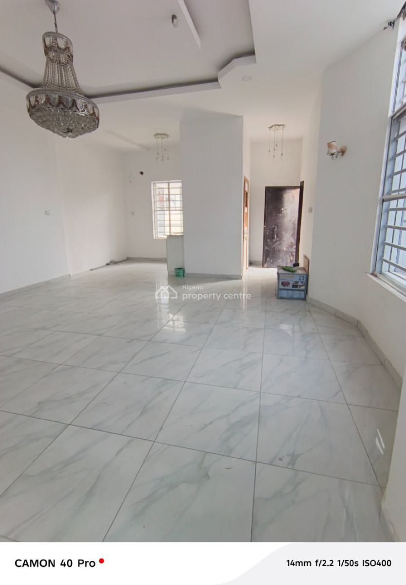 a Very Big Massive 5 Bedroom Duplex Duplex, Royal Pine Gate 1, Lekki, Lagos, Detached Duplex for Rent