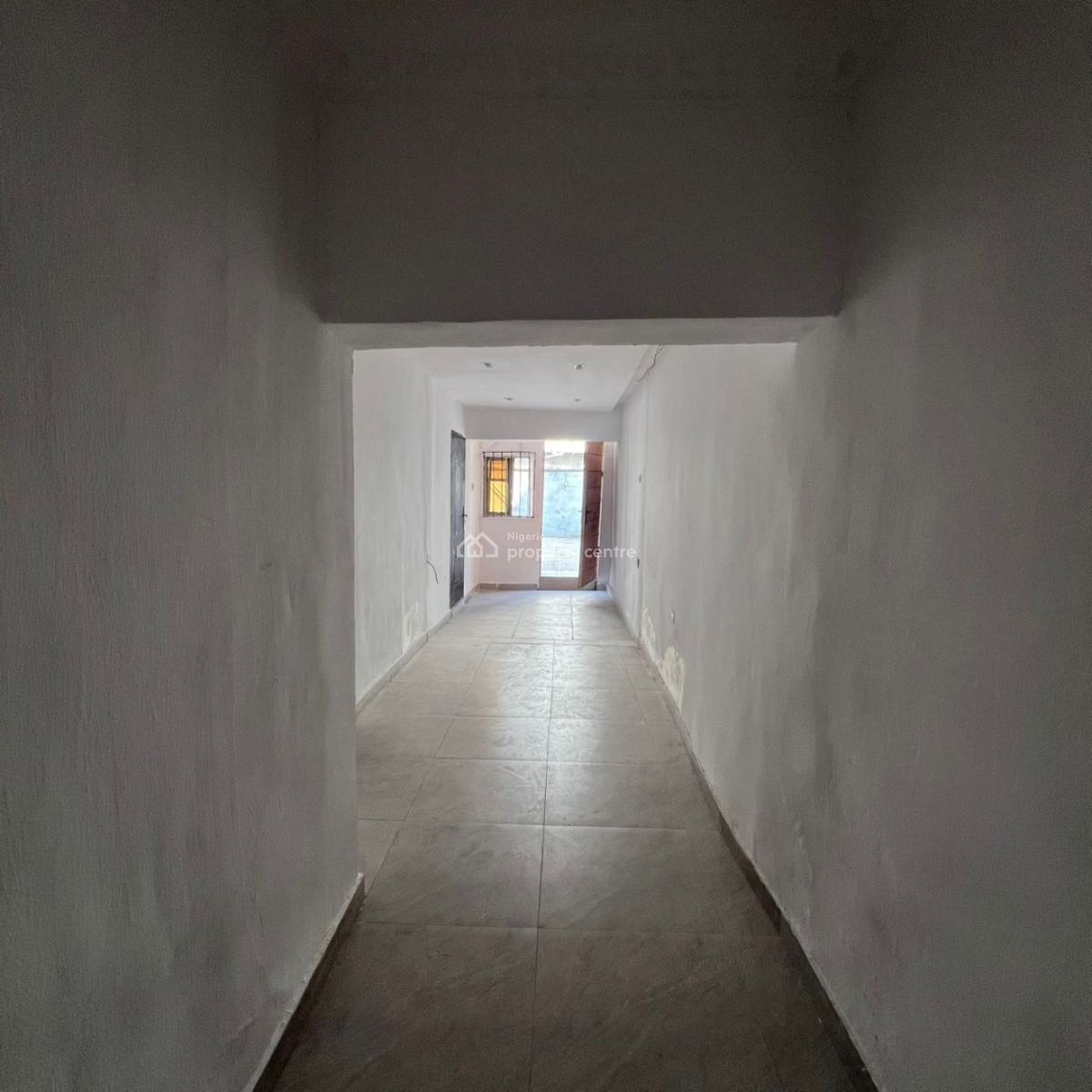 Nice and Spacious Executive 2 Bedroom Apartment, Lekki Phase 1, Lekki, Lagos, Flat / Apartment for Rent