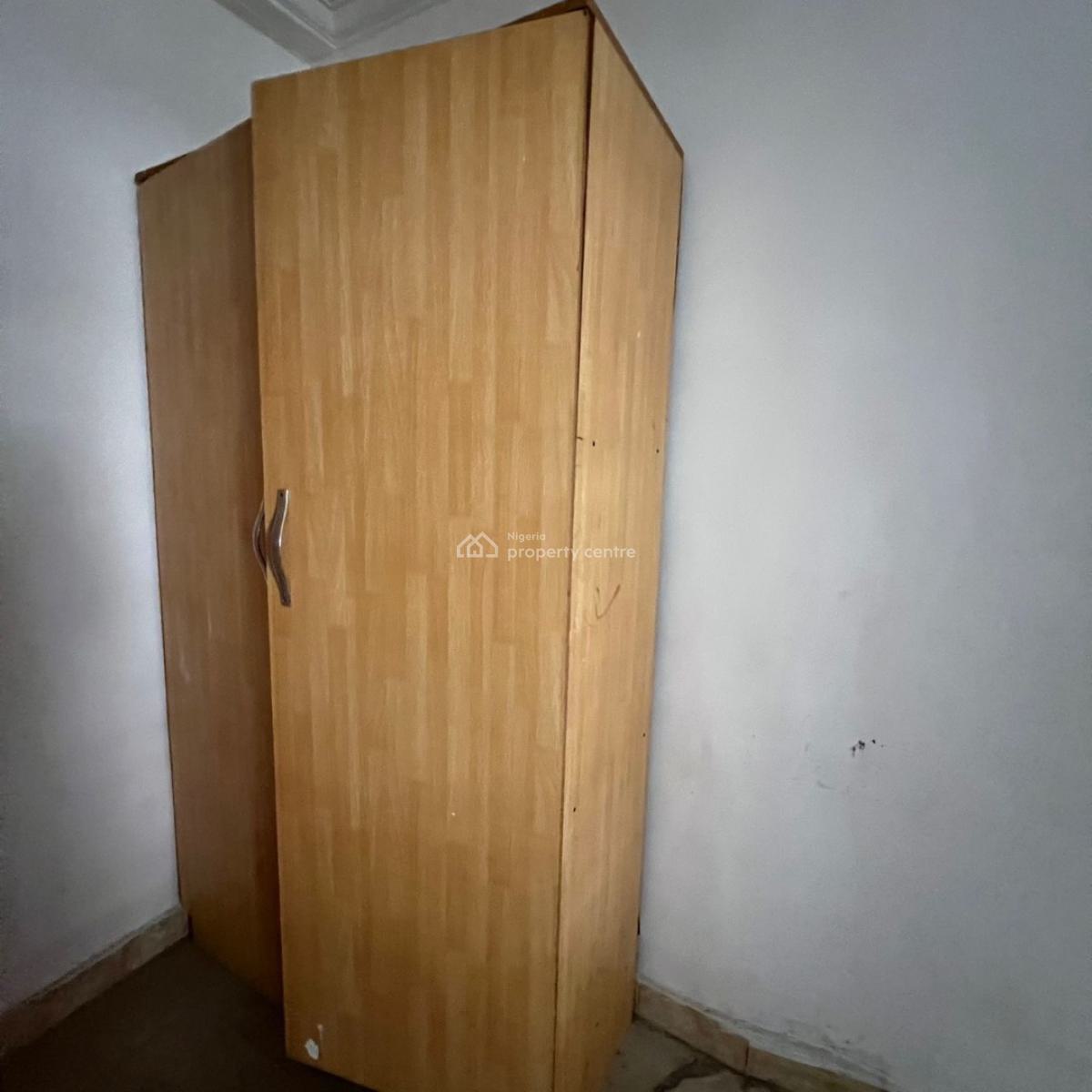 Nice and Spacious Executive 2 Bedroom Apartment, Lekki Phase 1, Lekki, Lagos, Flat / Apartment for Rent