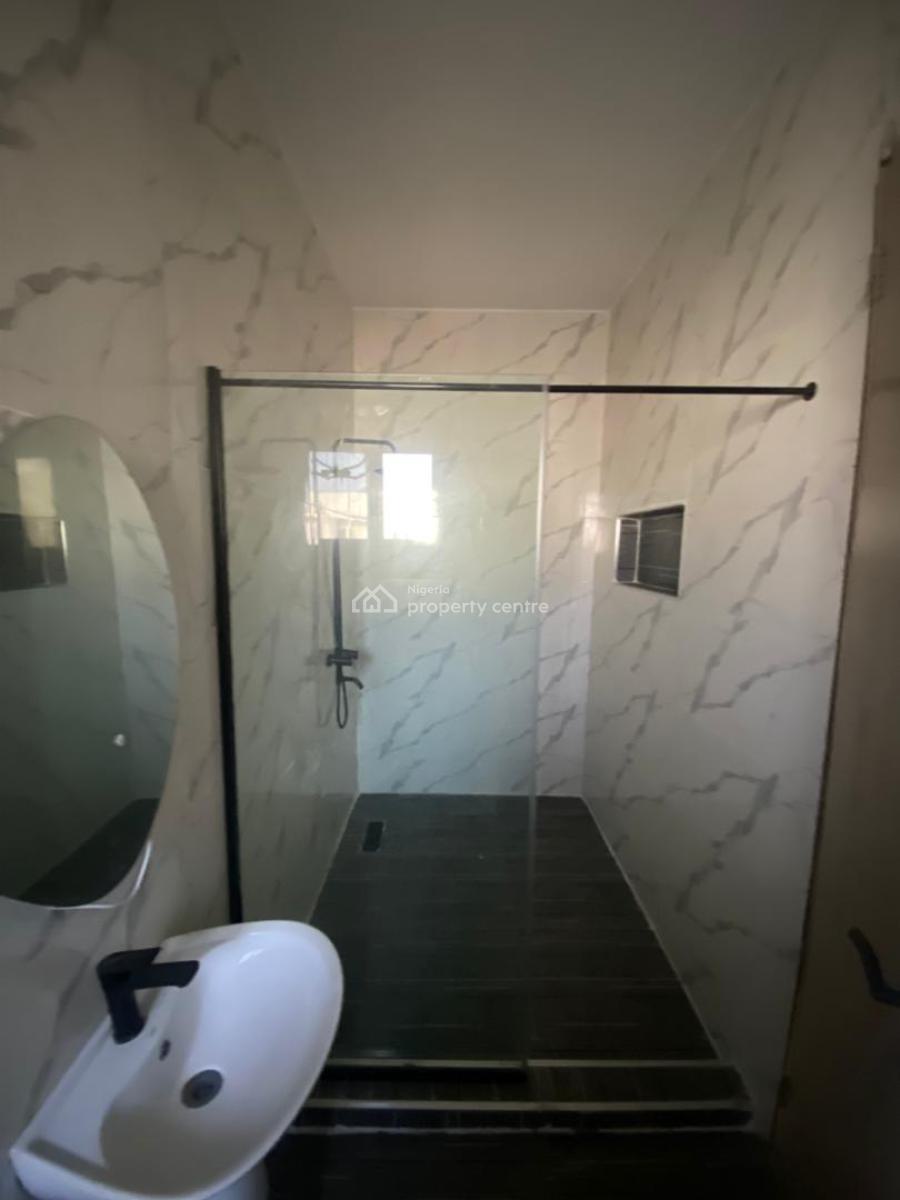 a Fully Serviced 4 Bedroom Terrace Duplex with a Bq Available, Lekki Phase 1, Lekki, Lagos, Terraced Duplex for Rent