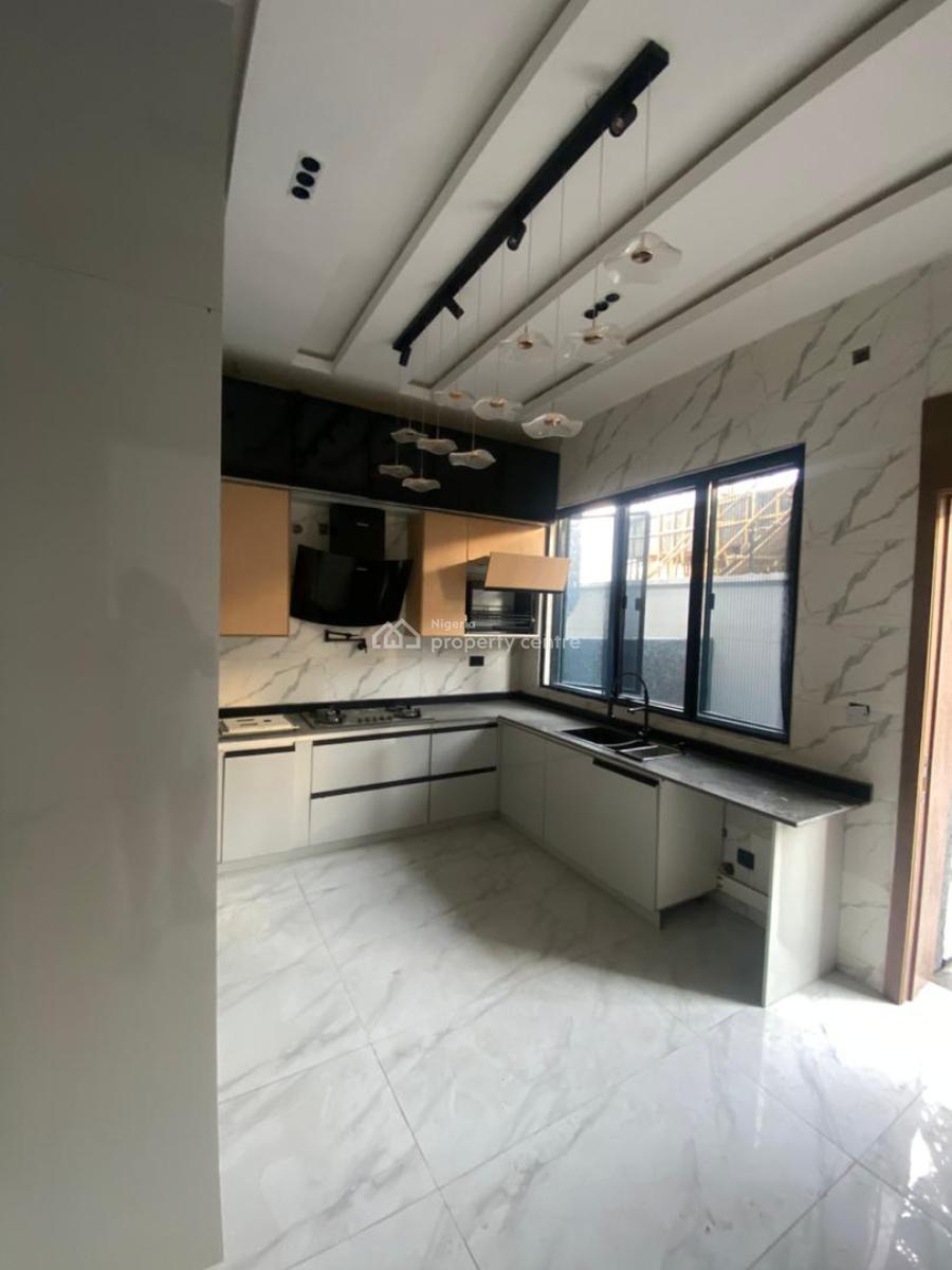 a Fully Serviced 4 Bedroom Terrace Duplex with a Bq Available, Lekki Phase 1, Lekki, Lagos, Terraced Duplex for Rent