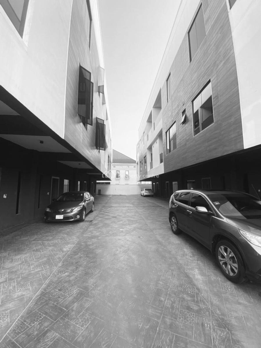 a Fully Serviced 4 Bedroom Terrace Duplex with a Bq Available, Lekki Phase 1, Lekki, Lagos, Terraced Duplex for Rent
