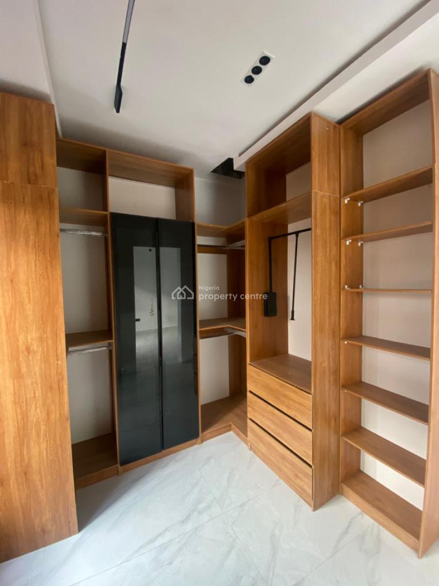 a Fully Serviced 4 Bedroom Terrace Duplex with a Bq Available, Lekki Phase 1, Lekki, Lagos, Terraced Duplex for Rent