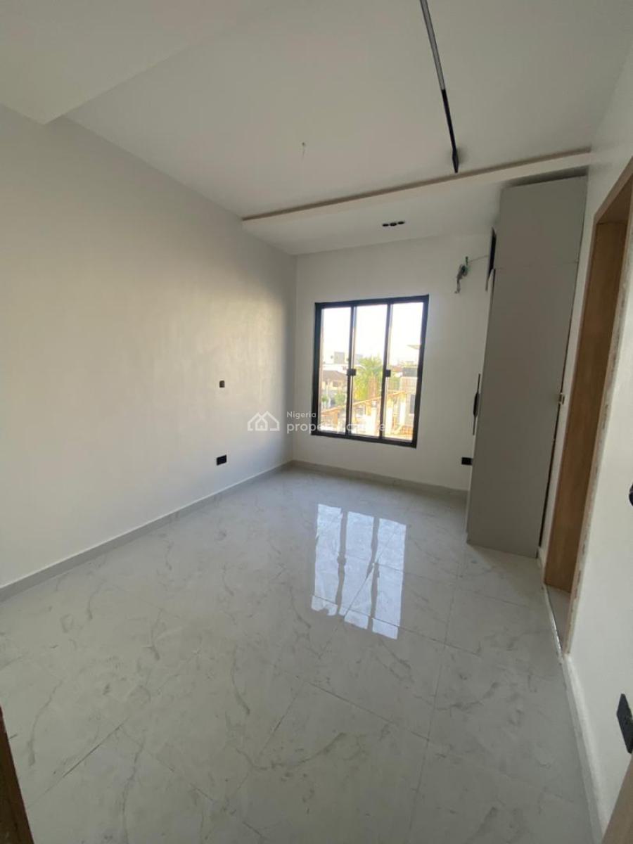 a Fully Serviced 4 Bedroom Terrace Duplex with a Bq Available, Lekki Phase 1, Lekki, Lagos, Terraced Duplex for Rent