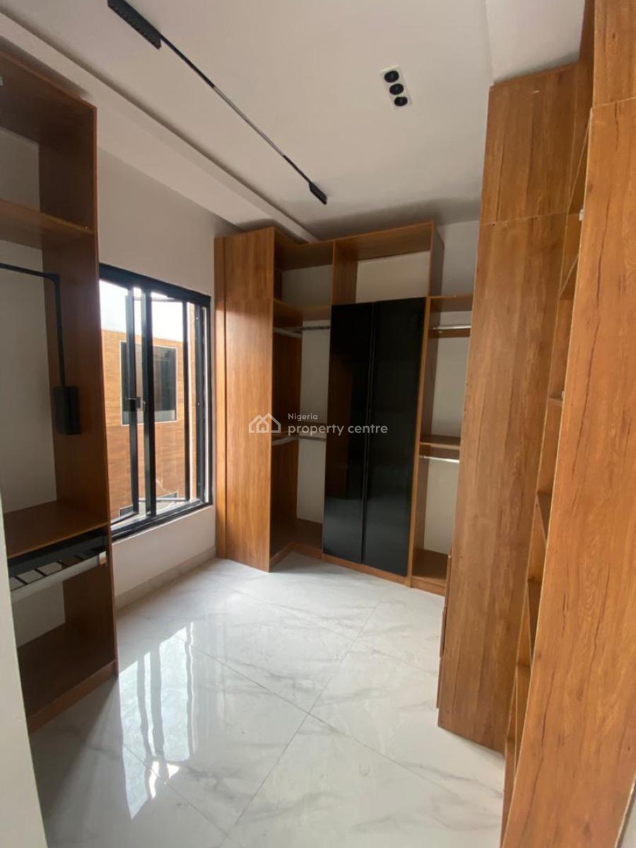 a Fully Serviced 4 Bedroom Terrace Duplex with a Bq Available, Lekki Phase 1, Lekki, Lagos, Terraced Duplex for Rent