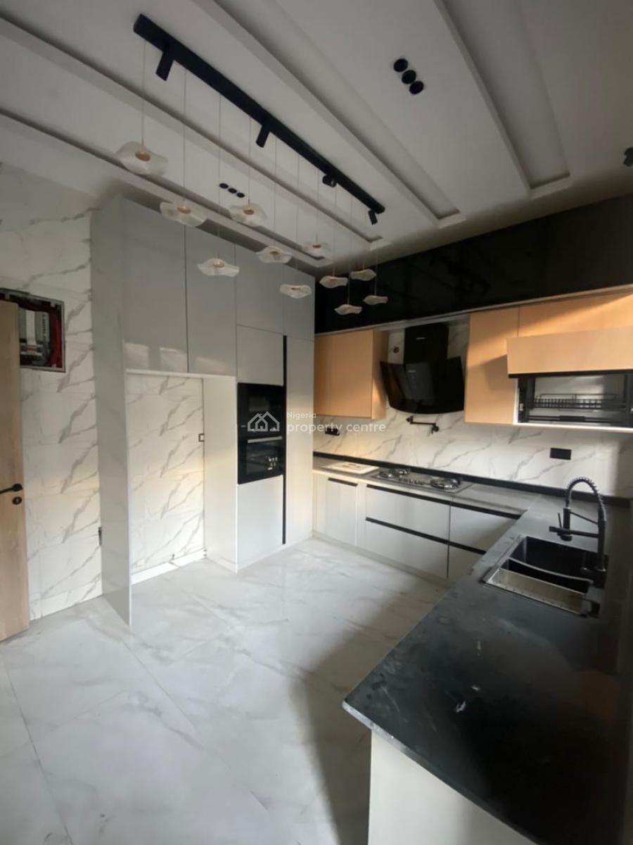 a Fully Serviced 4 Bedroom Terrace Duplex with a Bq Available, Lekki Phase 1, Lekki, Lagos, Terraced Duplex for Rent