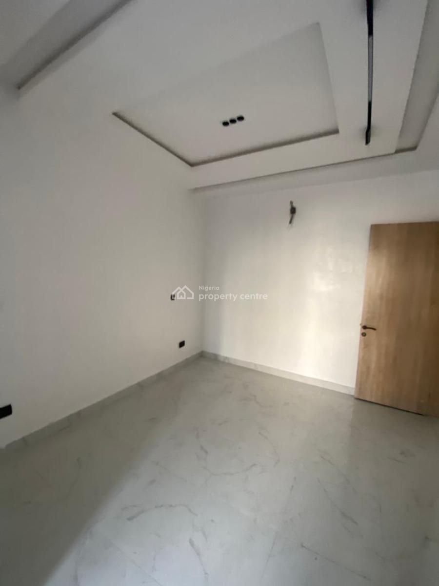 a Fully Serviced 4 Bedroom Terrace Duplex with a Bq Available, Lekki Phase 1, Lekki, Lagos, Terraced Duplex for Rent