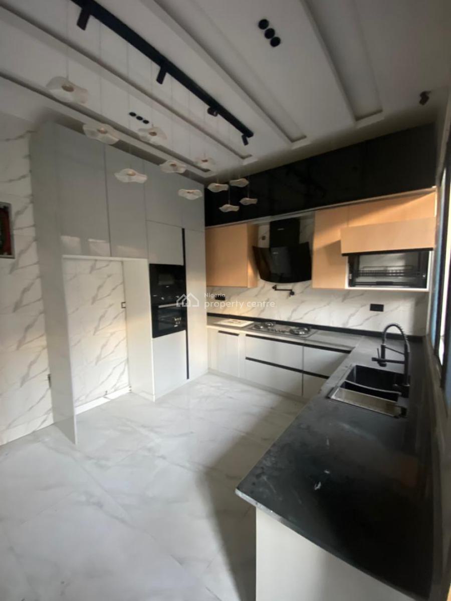 a Fully Serviced 4 Bedroom Terrace Duplex with a Bq Available, Lekki Phase 1, Lekki, Lagos, Terraced Duplex for Rent