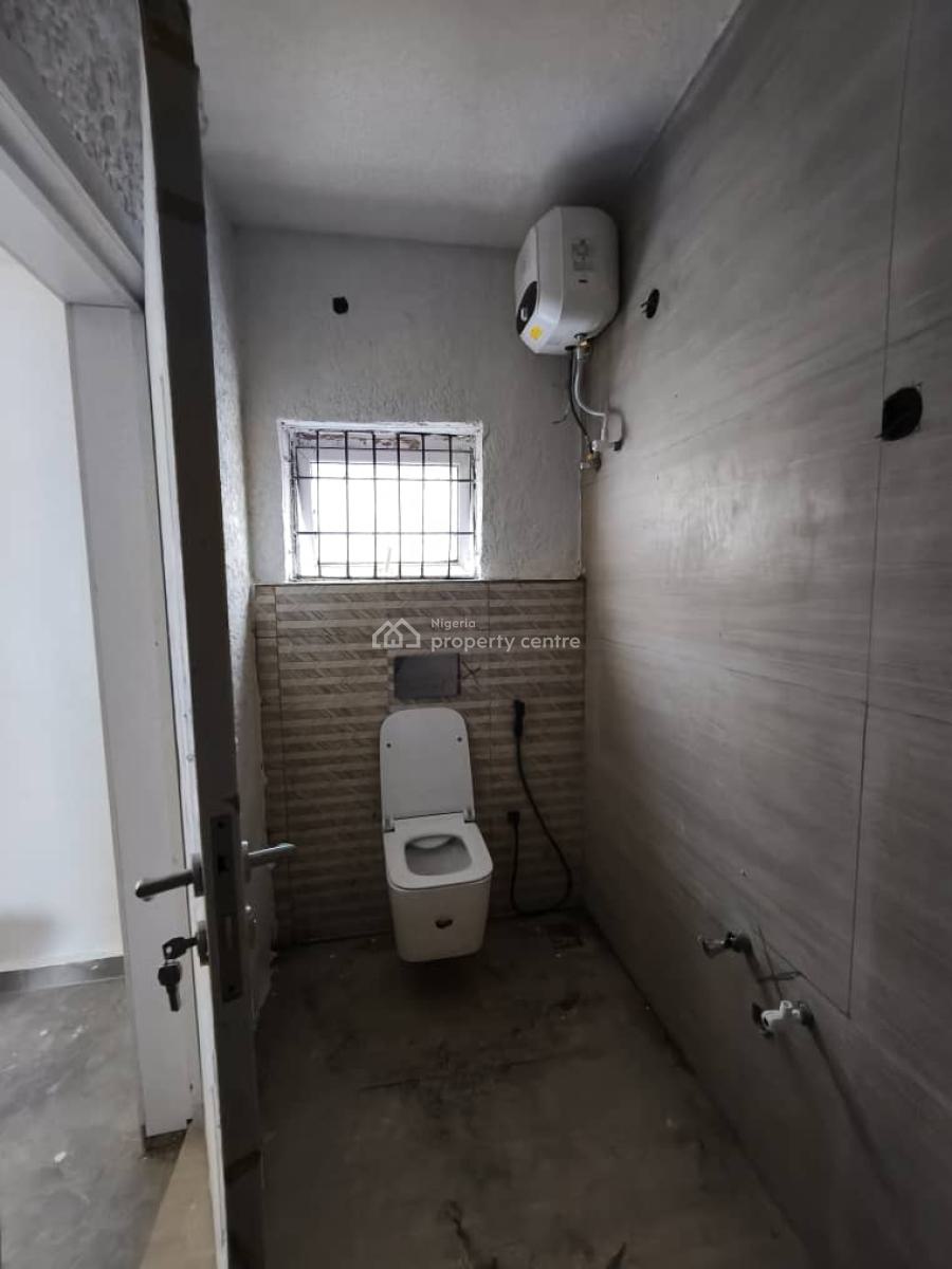 Well Renovated Spacious Self Compound and Self Service 3 Bedroom Flat, Victoria Island, Victoria Island (vi), Lagos, Flat / Apartment for Rent