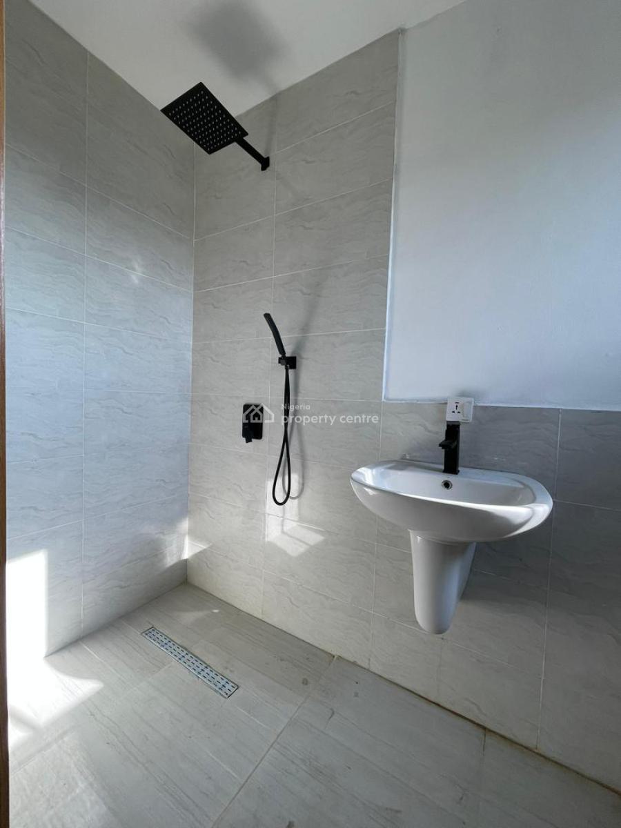 Excellent 2 Bedroom Within a Serene Area, Ikate, Lekki, Lagos, Flat / Apartment for Sale