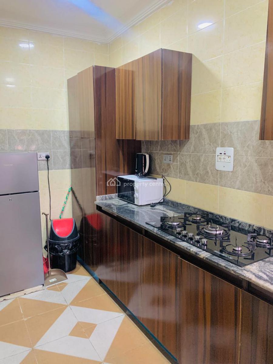 Luxury 3 Bedroom Apartment with Excellent Facility, Chevron/conservation, Lekki, Lagos, Flat / Apartment Short Let