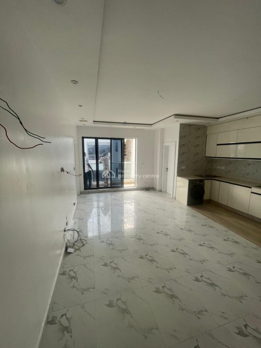 Fully Serviced 2 Bedroom Flat with Gym and Swimming Pool, Lekki Phase 1, Lekki, Lagos, Flat / Apartment for Rent