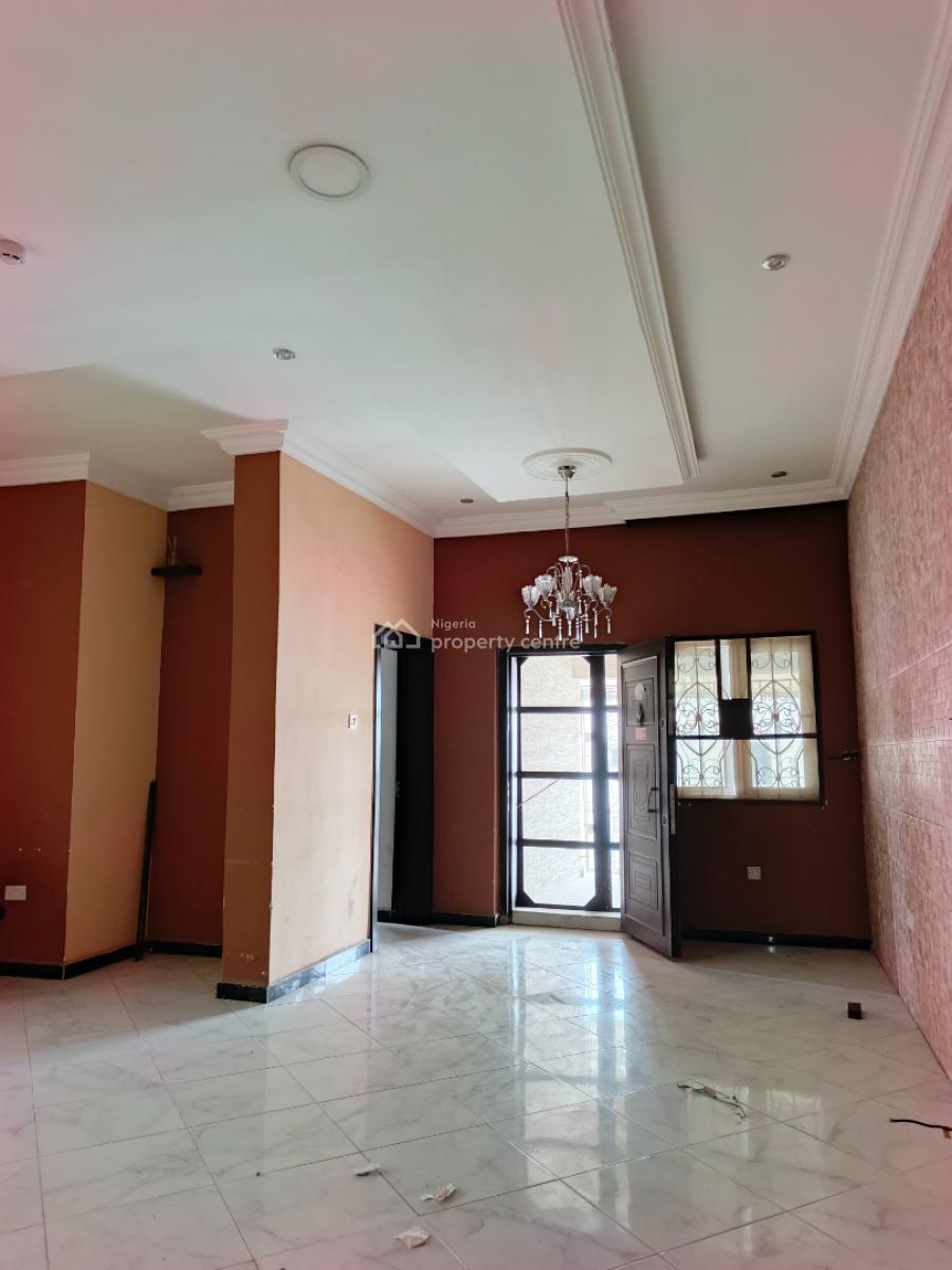 Smart Spacious Conducive 4 Bedrooms Apartment Upstairs, Abraham Adesanya Axis, Ajah, Lagos, Flat / Apartment for Rent