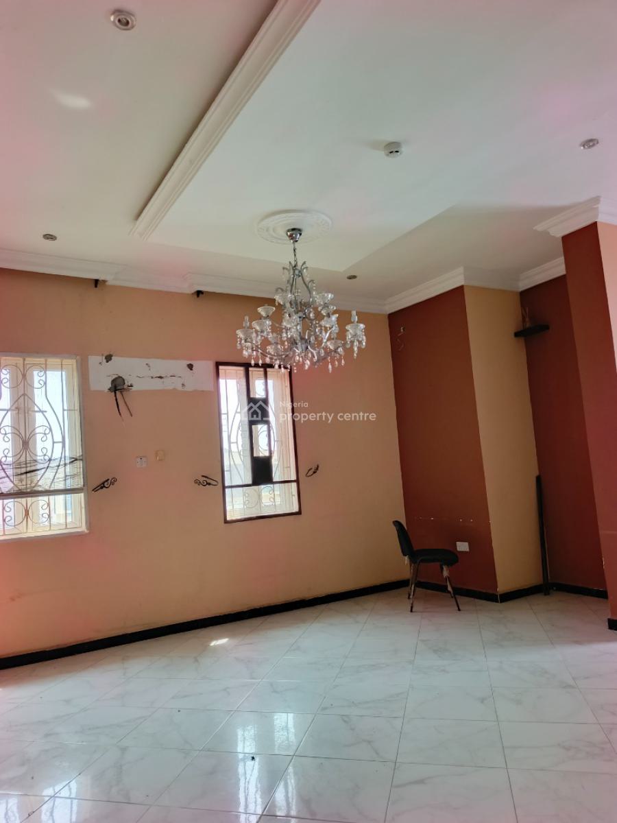 Smart Spacious Conducive 4 Bedrooms Apartment Upstairs, Abraham Adesanya Axis, Ajah, Lagos, Flat / Apartment for Rent
