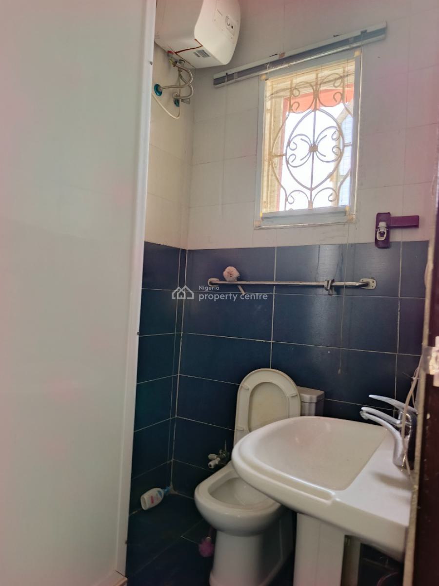 Smart Spacious Conducive 4 Bedrooms Apartment Upstairs, Abraham Adesanya Axis, Ajah, Lagos, Flat / Apartment for Rent